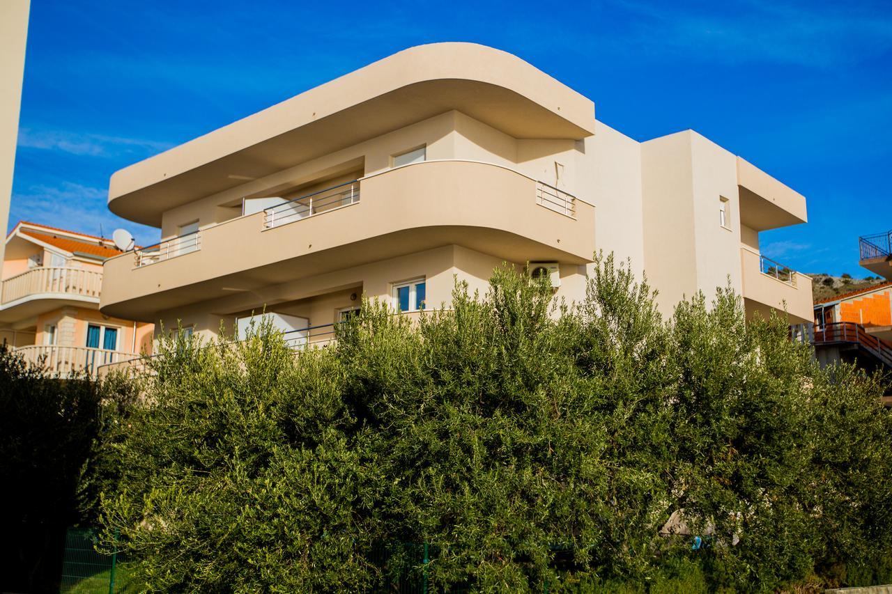 Maiv Residence - Family & Designer Suites Рогозница Экстерьер фото