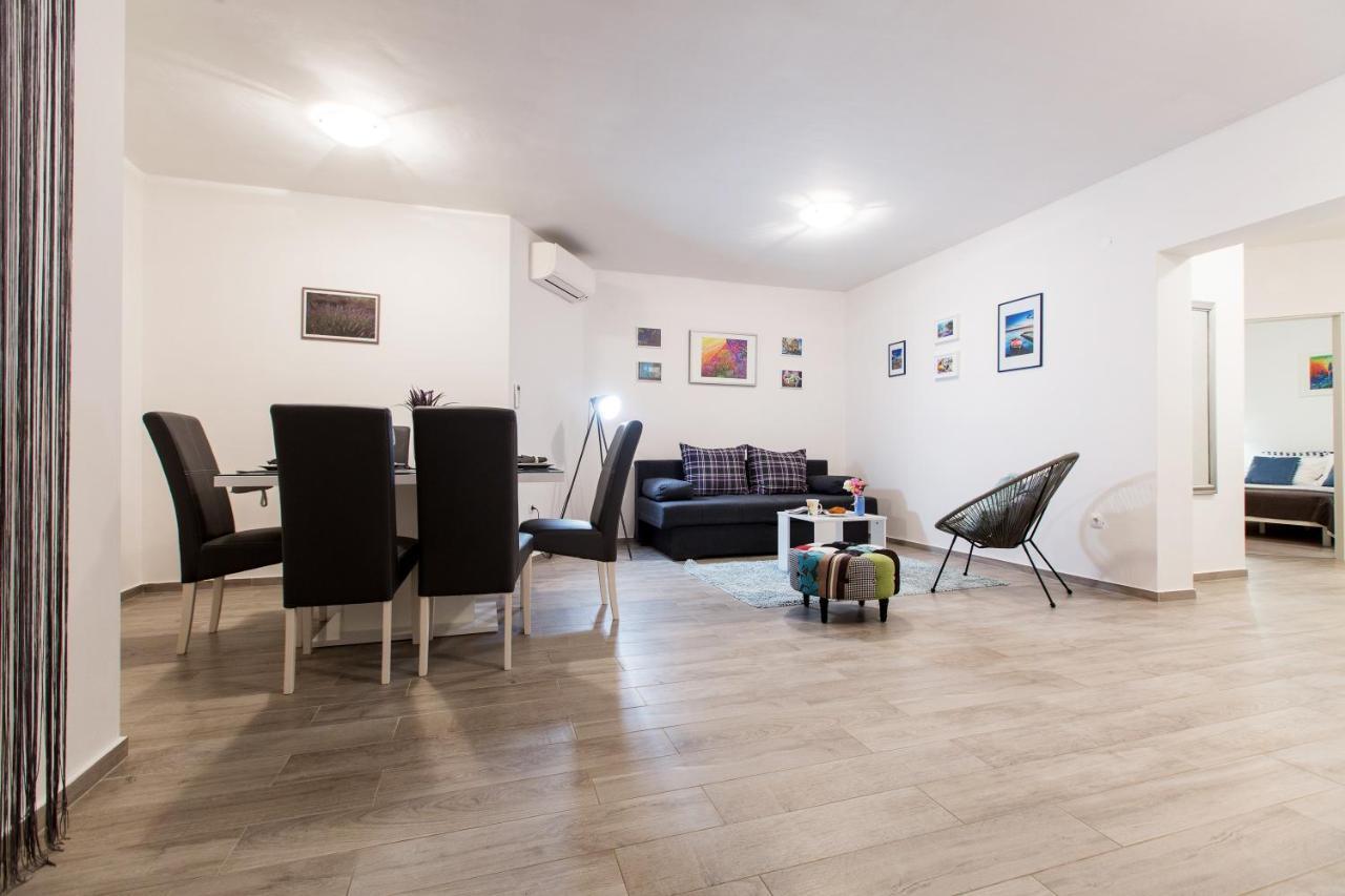 Maiv Residence - Family & Designer Suites Рогозница Номер фото